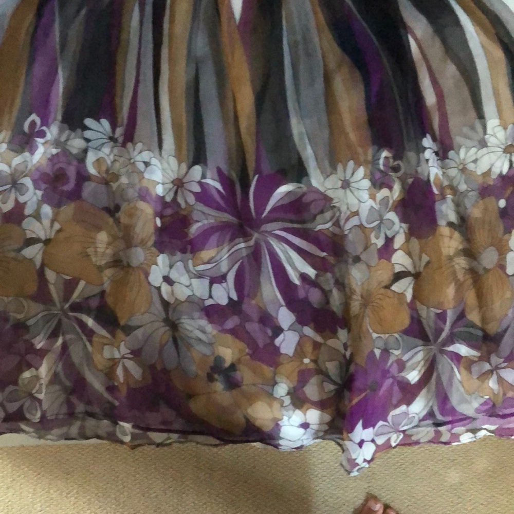 light blouse - Picture 4 of 5